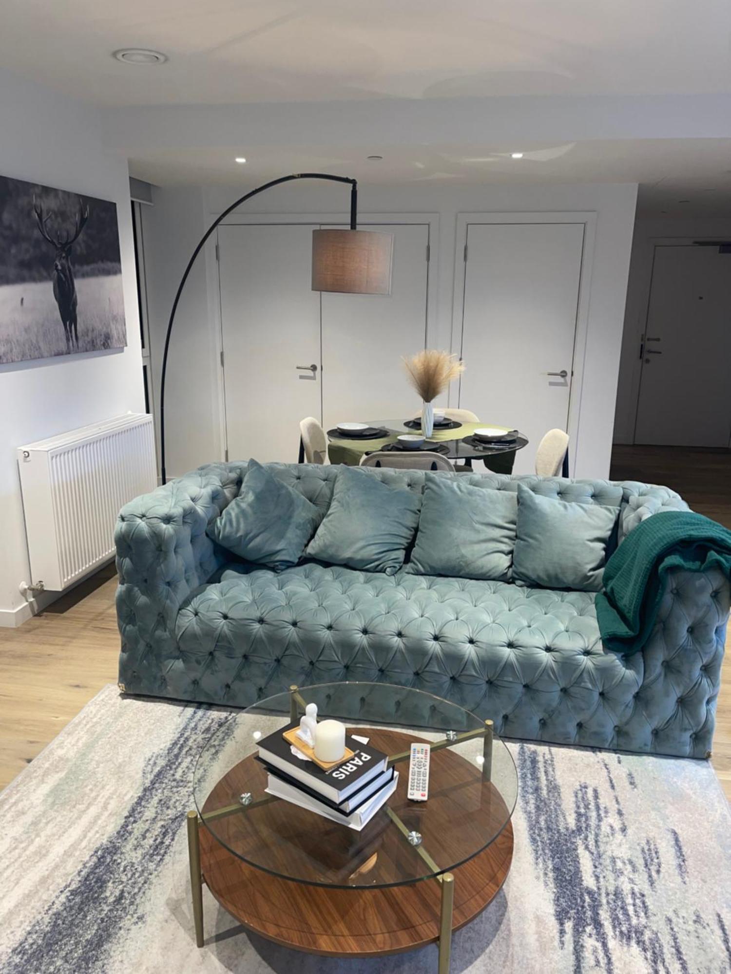 Luxury Canary Wharf Apt- Skyline Views & Balcony Appartamento