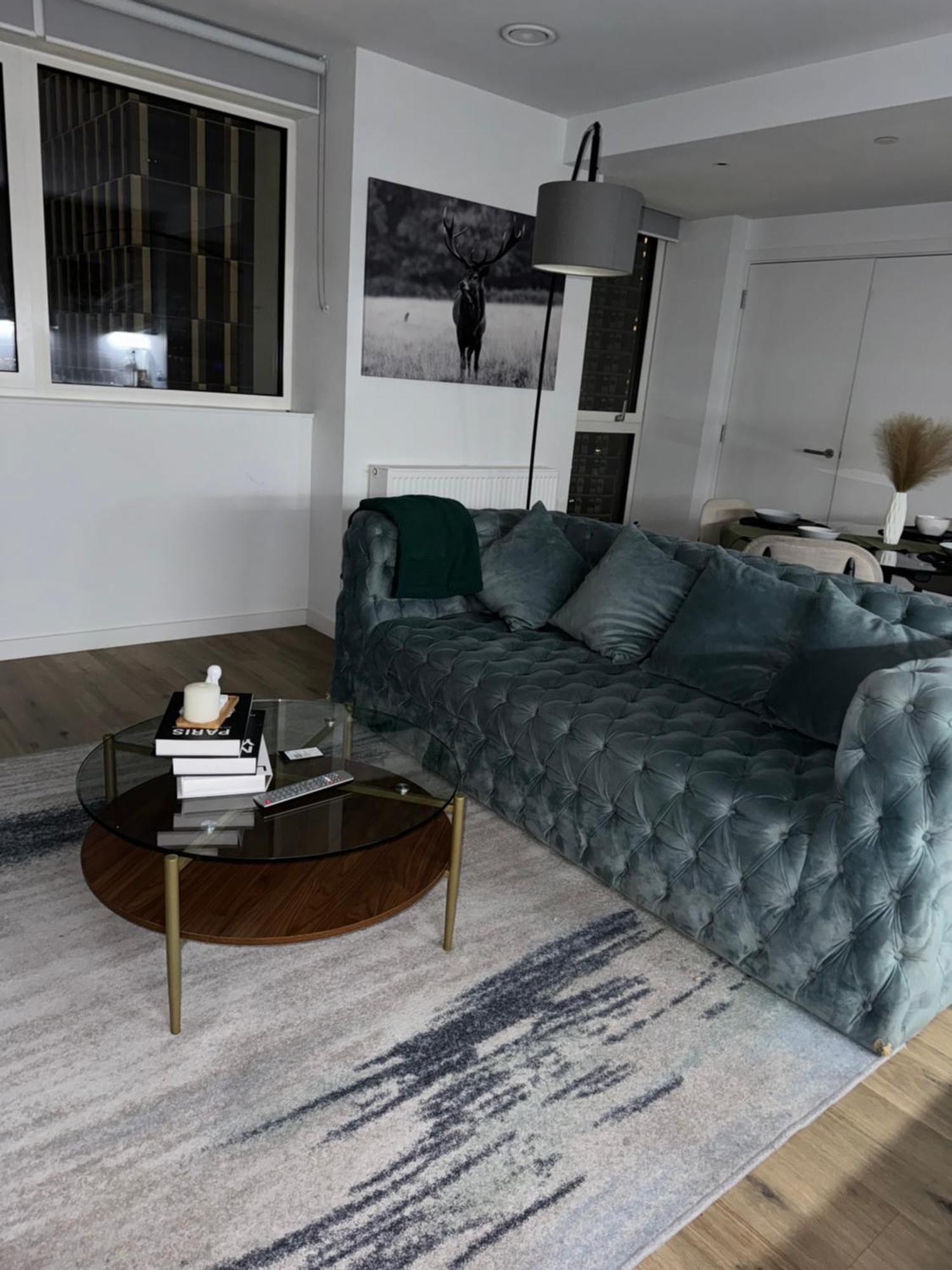 Apartment Luxury Canary Wharf Apt- Skyline Views & Balcony